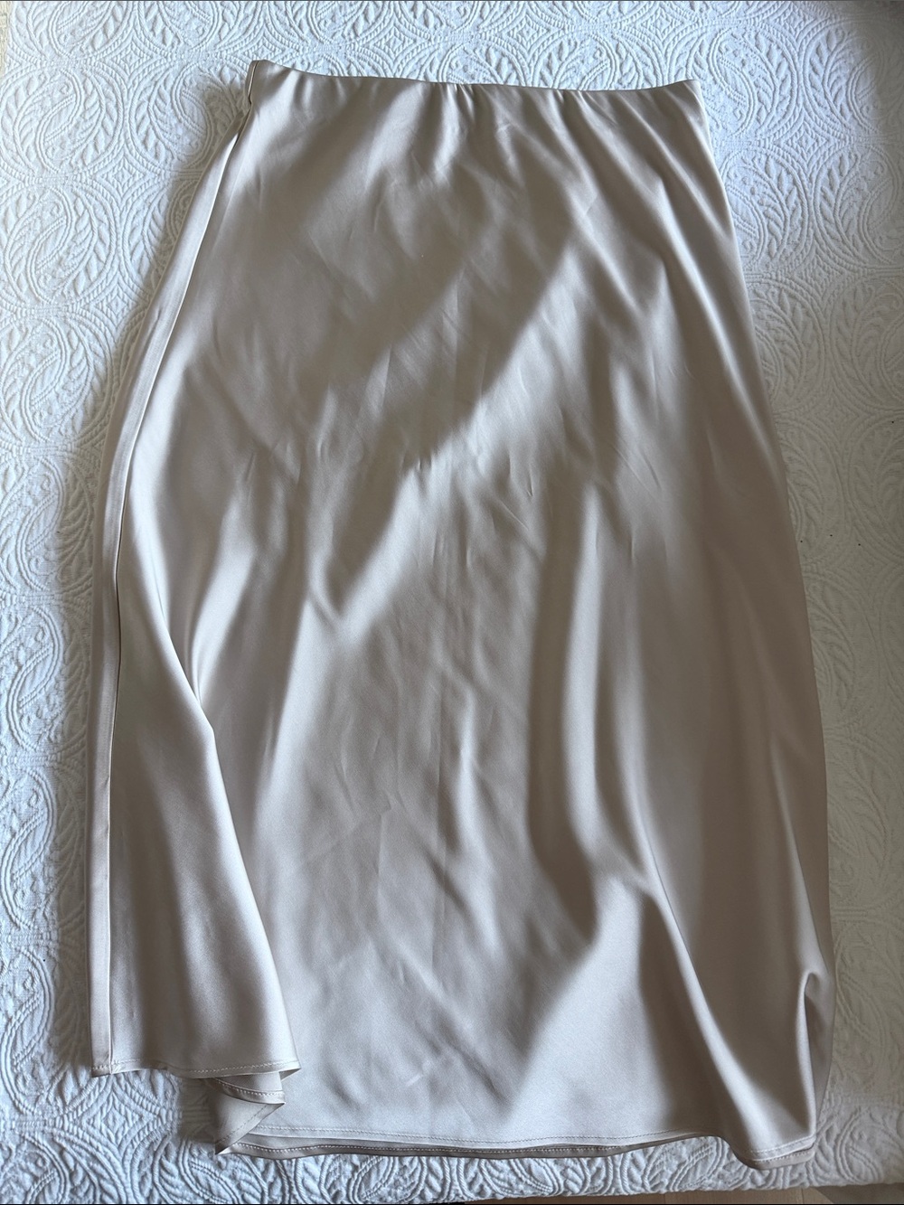Classic Cream Midi Skirt — Sleek Everyday Styling